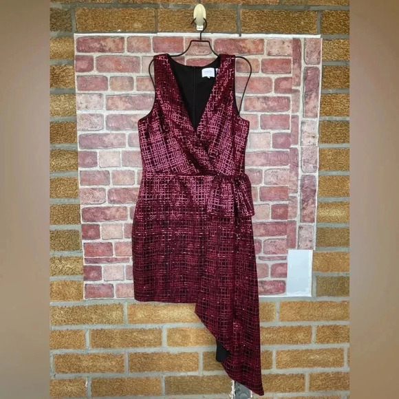 ONE33 SOCIAL FUCHSIA SEQUIN WITH SIDE BOW/SASH EVENING DRESS SZ 12 - Picture 3 of 16